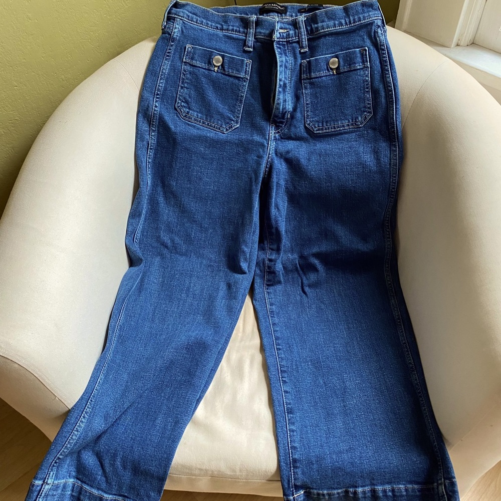 Banana Republic — HIGH-RISE WIDE-LEG CROP JEAN - women’s 30 reg.